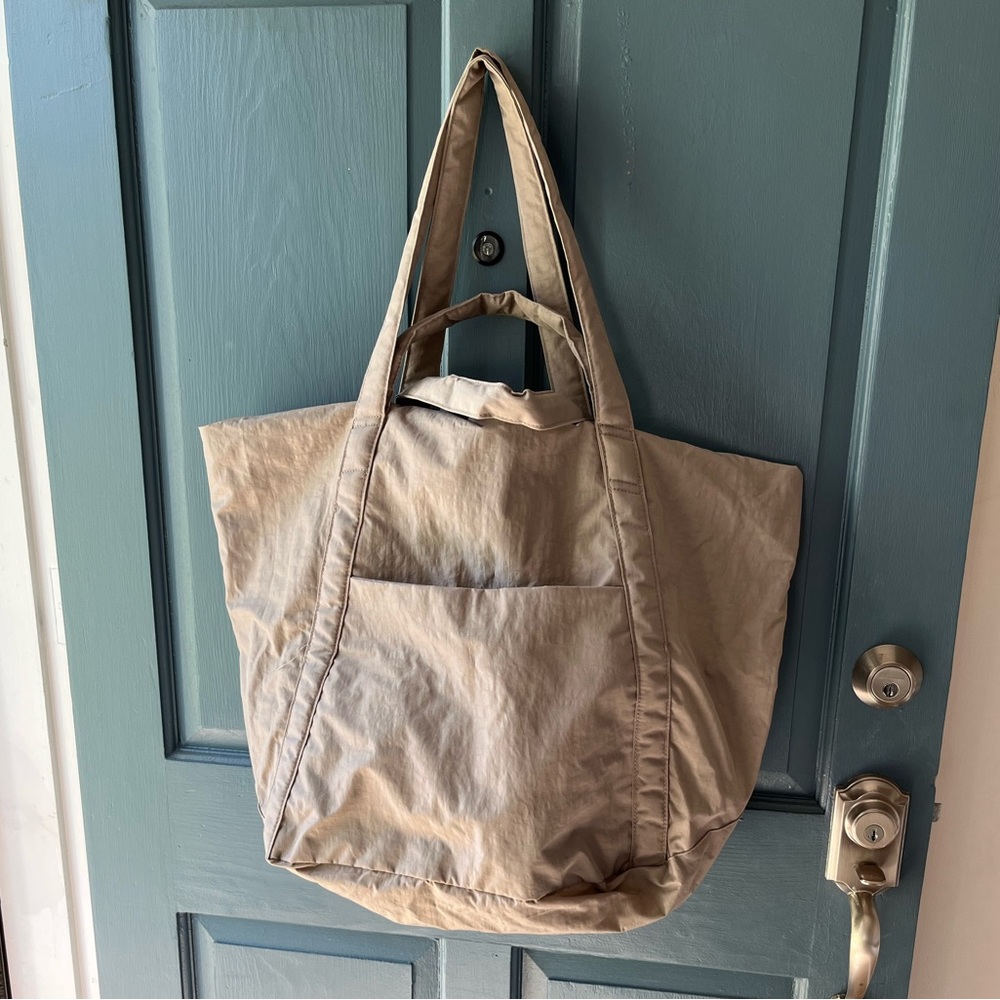 Baggu Travel Cloud Bag - Retired Color “Mushroom”